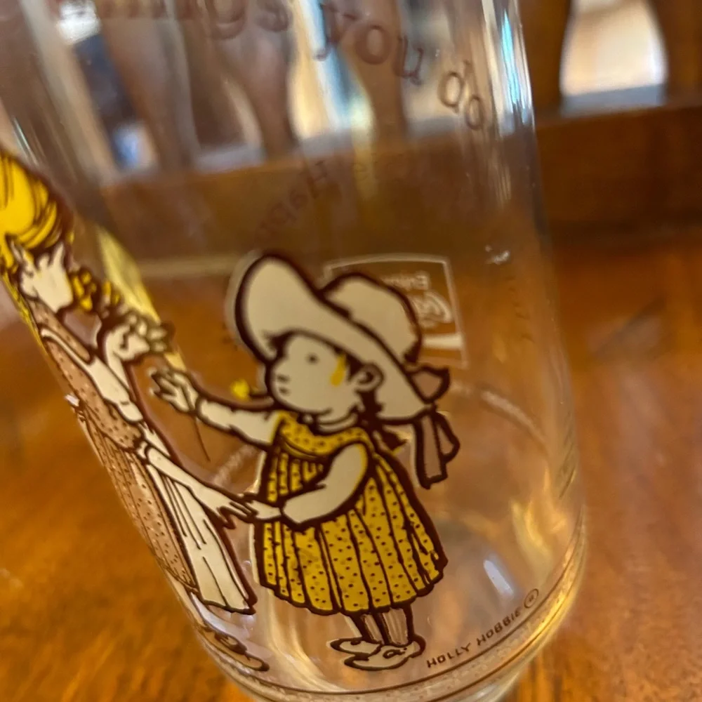 Vintage Holly Hobbie Happy Talk Glass “Love is the little things you do” - Picture 3 of 5